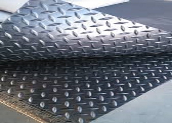 La Cina Dimensione su ordinazione della lamiera striata di alluminio lavorabile a macchina 3003 6061 per il pavimento di refrigerazione fornitore