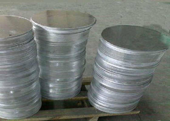 La Cina Cerchio di alluminio lucidato dello strato dischi di taglio di 1060 cc di alluminio per la copertura leggera fornitore