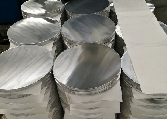 La Cina spessore di alluminio del cerchio dello strato 1050 1060 A1070 su misura per ventilazione fornitore